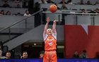 武桐桐表現(xiàn)亮眼，15分鐘高效得15分3板9助，10中6！