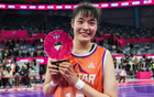 中國女籃新星崛起，24歲2米巨塔奪MVP！李月汝替身瘦身蛻變。