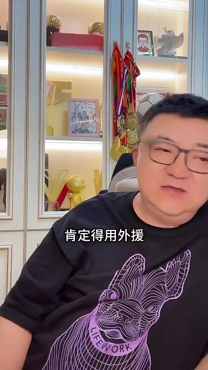 王鈺棟能在中超打上主力嗎？董路：很難！