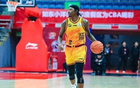 山西外援古德溫亮眼表現(xiàn)，19次投籃9中，三分11中5，得29分6板10助。