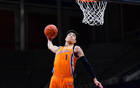 李添榮加練投籃，廣廈對戰(zhàn)三分8中1