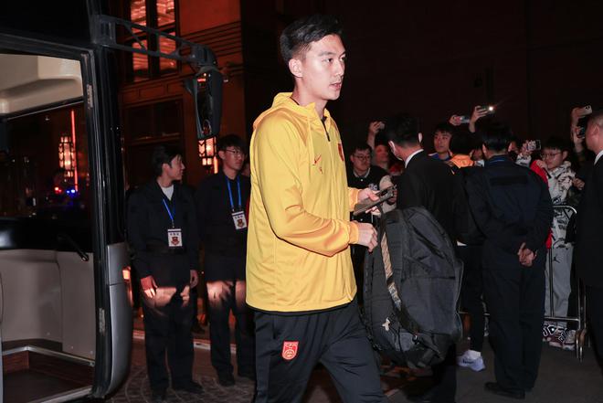 津媒：李源達標，伊萬速招；蔣圣龍助國足舒緩。