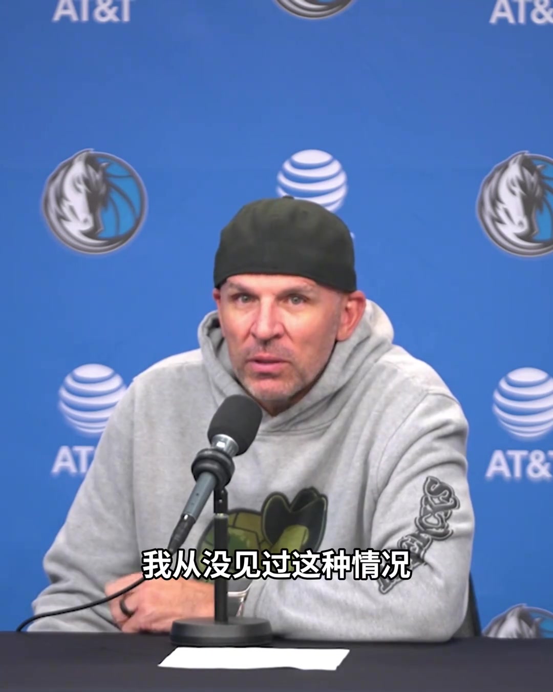 錫伯杜：什么！你們有七個(gè)人能打？！這么多？不像我只有五個(gè)