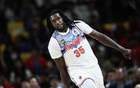 CBA: 2米26中鋒高效得分，廣東勝浙江；南京失利，季后賽懸念待解。