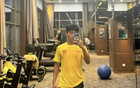 余望贊武磊榜樣，銅梁龍沖超，個人進國家隊。
