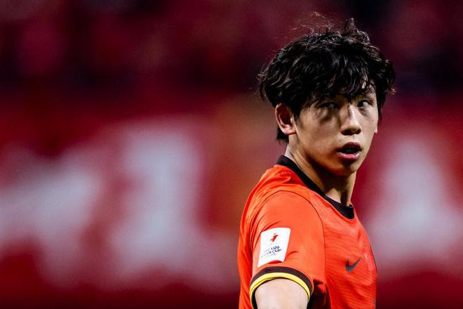 劉誠宇18歲，連續(xù)兩場失國足名單，仍需等機會。