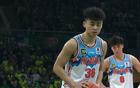 葛浩然19歲驚艷全場！遼寧逆襲21分，新疆失賽點，未來可期。