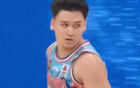 伊力福拉提25分3板1斷，12中9，三分6中4。
