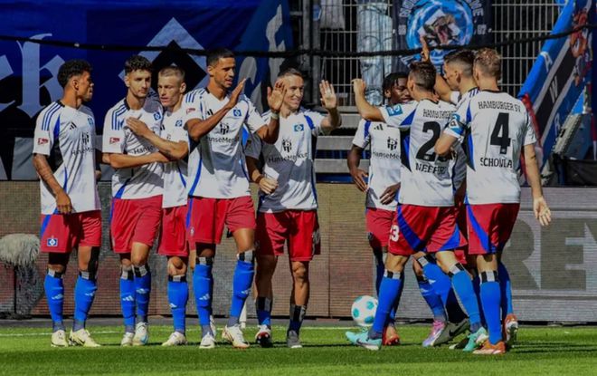 6-1升級！漢堡狂勝重返德甲，球迷瘋狂！