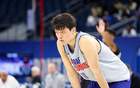 楊瀚森：NBA新星，有望成姚明或小約基奇，將受青睞并上場(chǎng)。