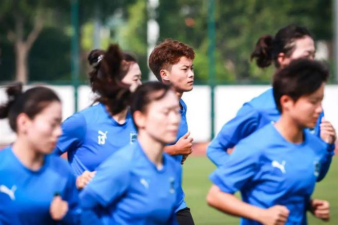 亞冠半決賽明日戰(zhàn)，武漢女足沖刺巔峰！