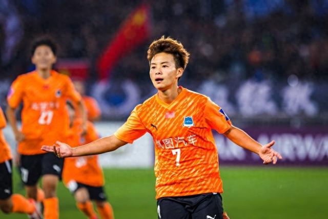 亞冠決戰(zhàn)末刻點球定勝！王霜果斷出擊！