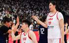 宮魯鳴：張子宇體重300斤如姚明，18歲中鋒場上一摔驚人。