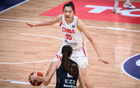 張子宇得分12分，中國女籃85-51勝新西蘭，A組第一晉級半決賽。